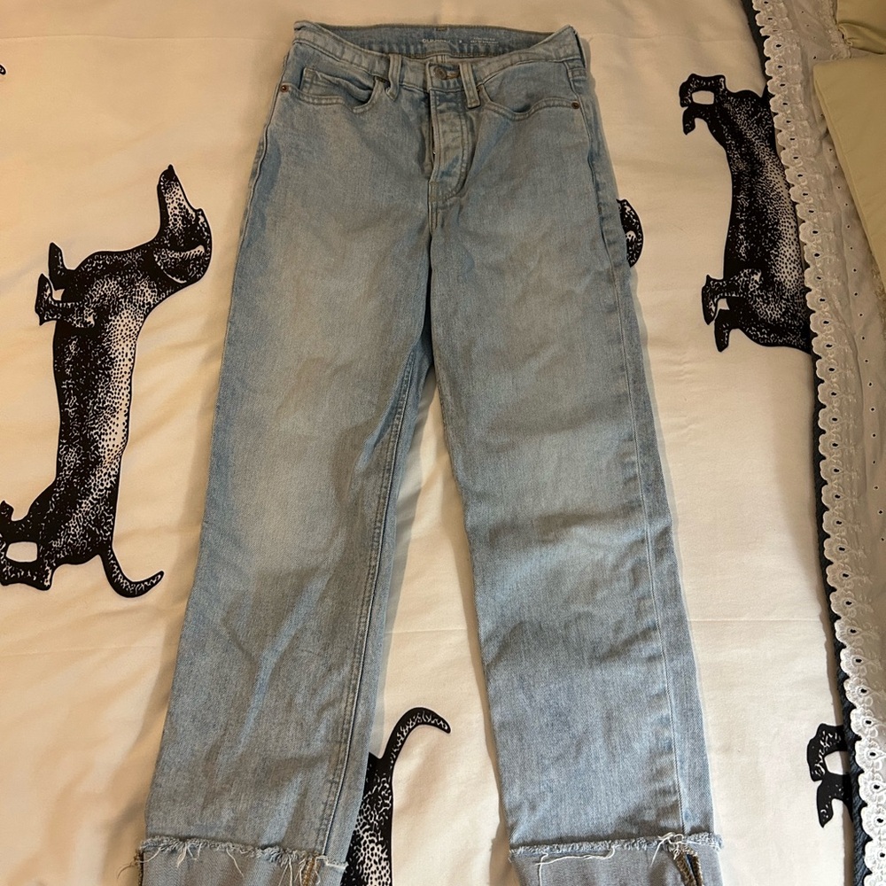 Old Navy Extra High-Rise Sky-Hi Straight Secret-Slim Pockets